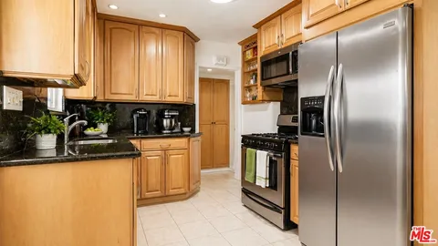 $1,120,000 | 10341 Arminta Street, Sun Valley, CA 91352