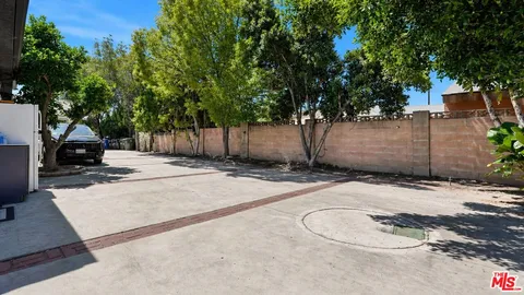 $1,120,000 | 10341 Arminta Street, Sun Valley, CA 91352