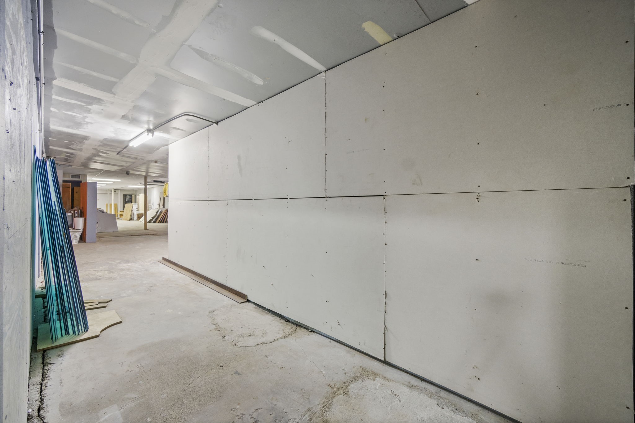 1018 Shaver Street Pasadena, TX 77506 - Photo 22 of 43 Construction-ready space offering open layout for customization