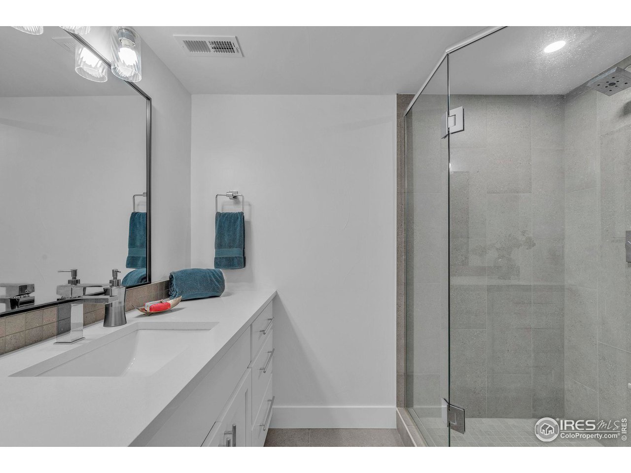 1415 Riverside Avenue Boulder, CO 80304 - Photo 37 of 40 EnSuite 3/4 Basement Bathroom for Bedroom 5