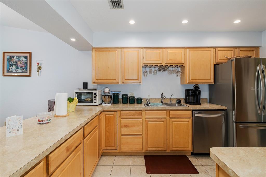 7834 Radcliffe Circle Port Richey, FL 34668 - Photo 9 of 31