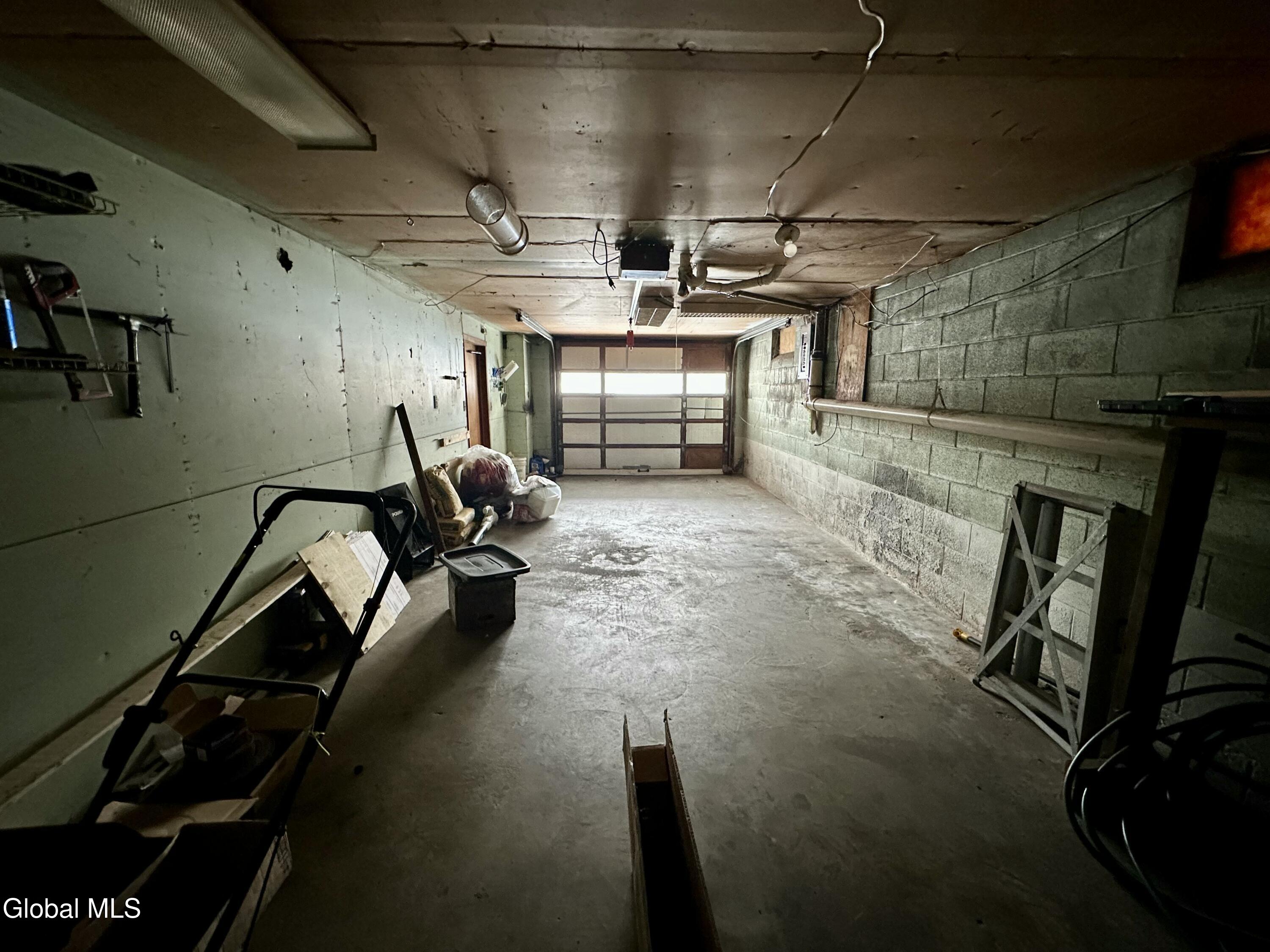 1420 Nelson Street Schenectady, NY 12306 - Photo 34 of 45 n garage