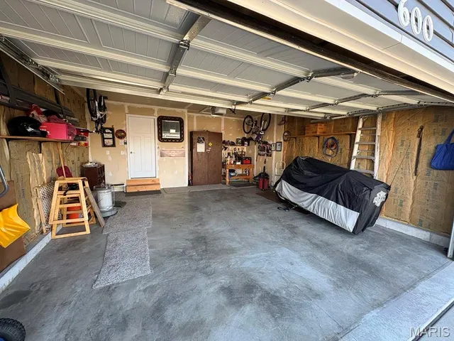 $319,900 | 600 Split Rail Court, Wright City, MO 63390