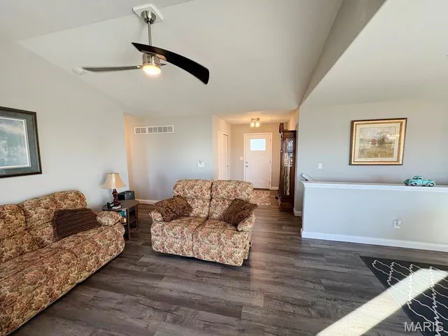 $319,900 | 600 Split Rail Court, Wright City, MO 63390