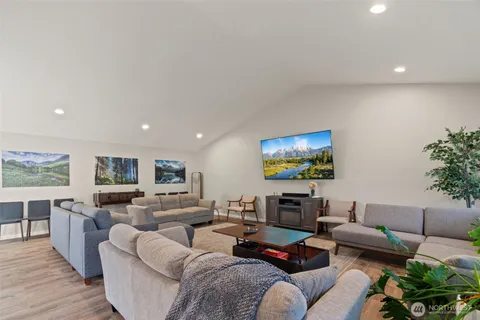 $975,000 | 16968 65th Lane Northeast, Kenmore, WA 98028