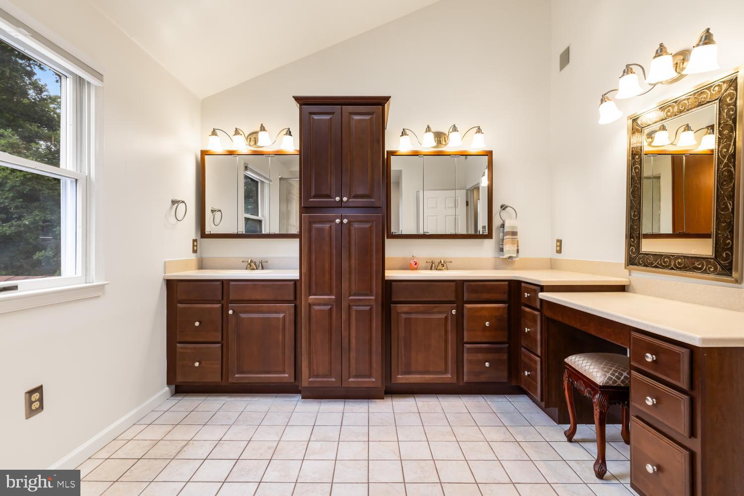 345 Reinert Road Hatfield, PA 19440 - Photo 24 of 45 Primary Bathroom