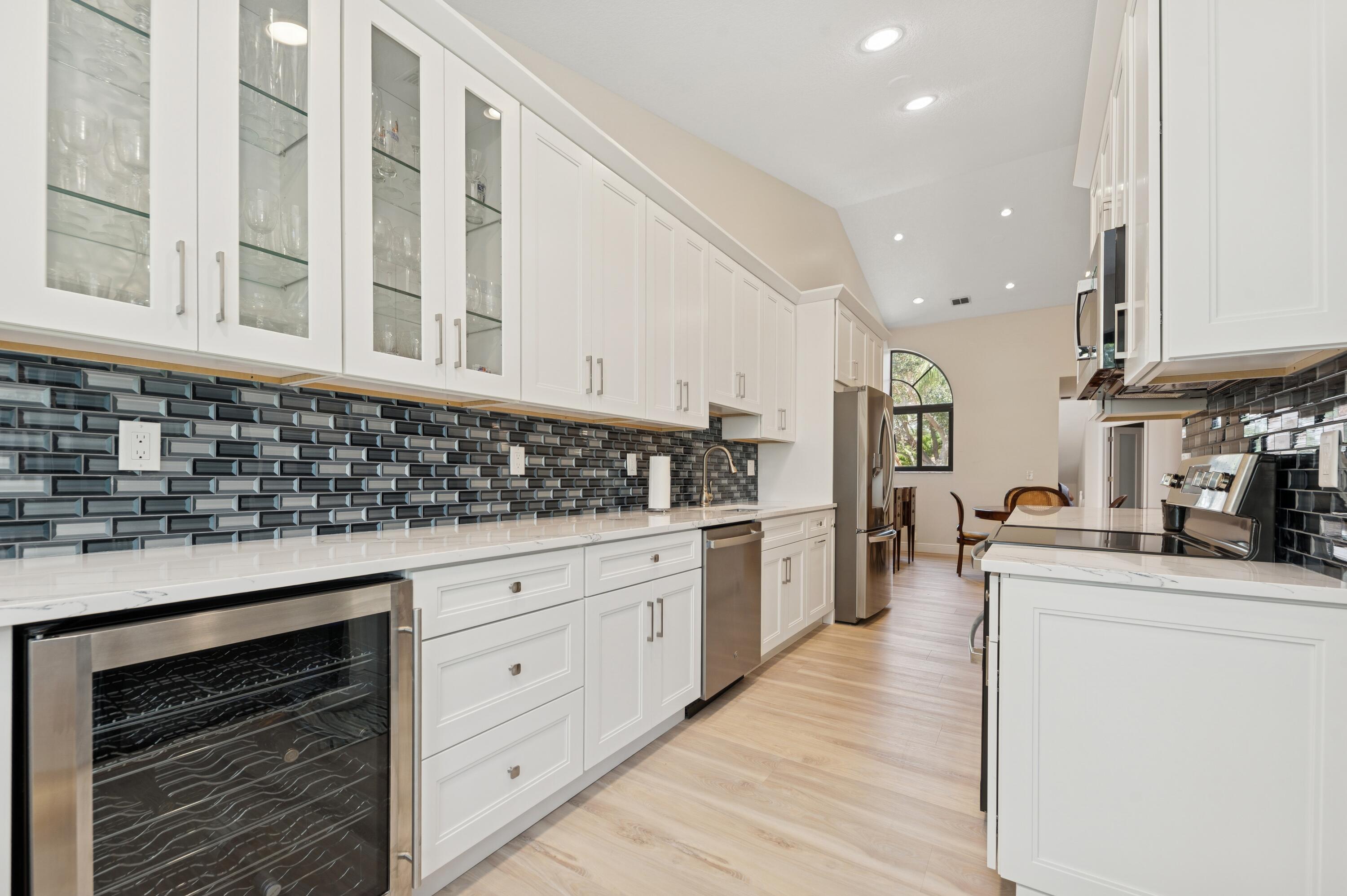 17340 Boca Club Boulevard, Unit 702 Boca Raton, FL 33487 - Photo 9 of 33 10_17340-Boca-Club-Blvd_Kitchen_Print