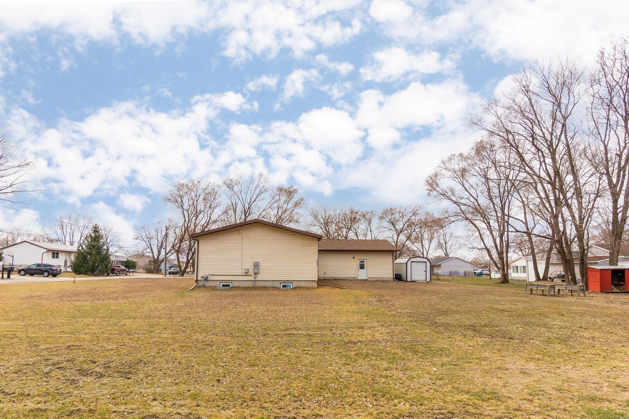 1239 Fulton Street Waterloo, IA 50707 - Photo 33 of 33 Gallery Image 33