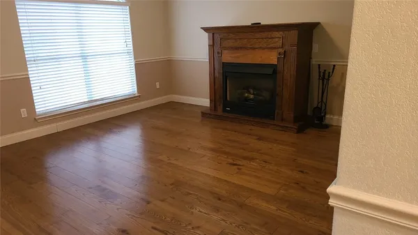$2,500 | 1110 Fossil Cove, Round Rock, TX 78681