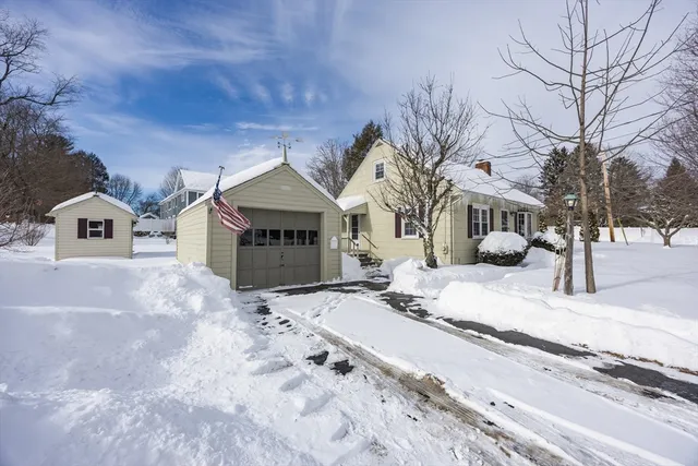 $549,900 | 140 Concord Street, Holliston, MA 01746