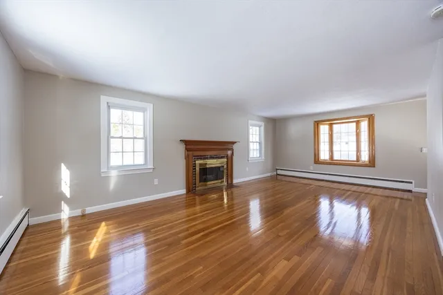 $549,900 | 140 Concord Street, Holliston, MA 01746