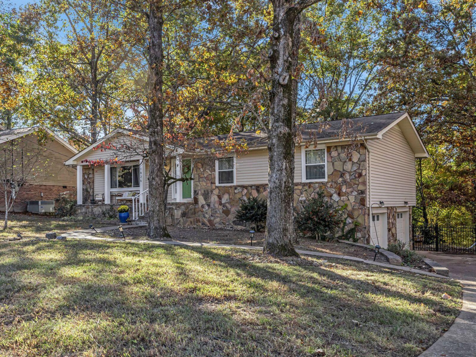 1826 Rock Bluff Road Hixson, TN 37343 - Photo 2 of 30 1