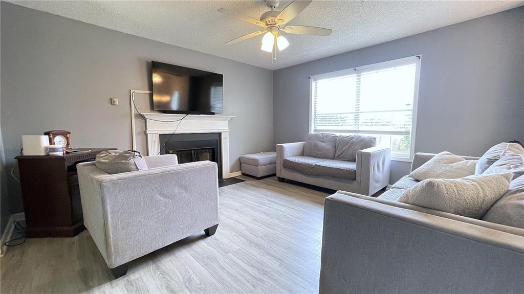 611 Davis Mill Road South Dallas, GA 30157 - Photo 2 of 31