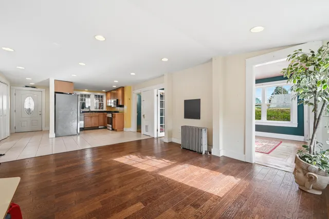 $625,000 | 412 Ocean Avenue, Portland, ME 04103