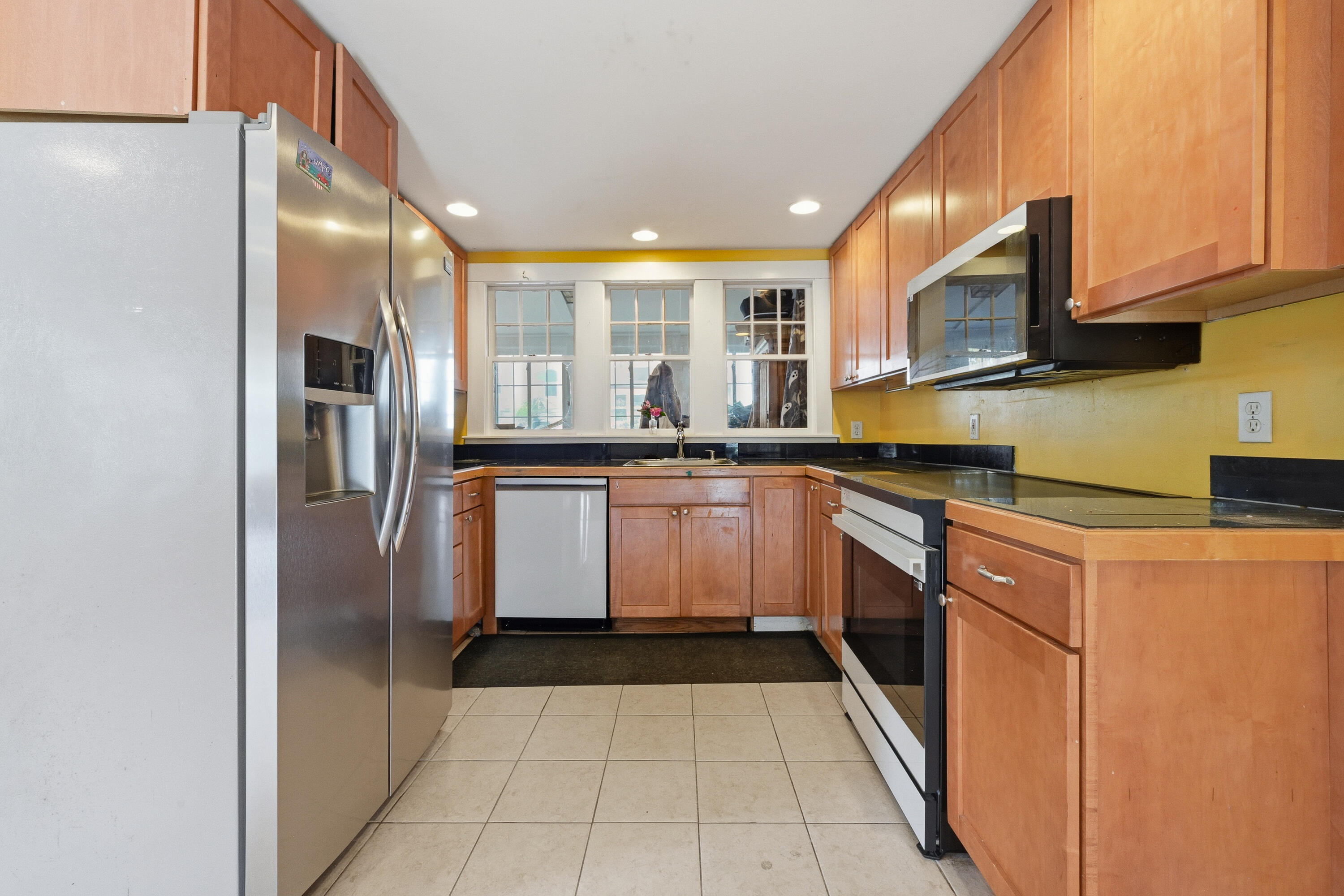 412 Ocean Avenue Portland, ME 04103 - Photo 14 of 37 Kitchen