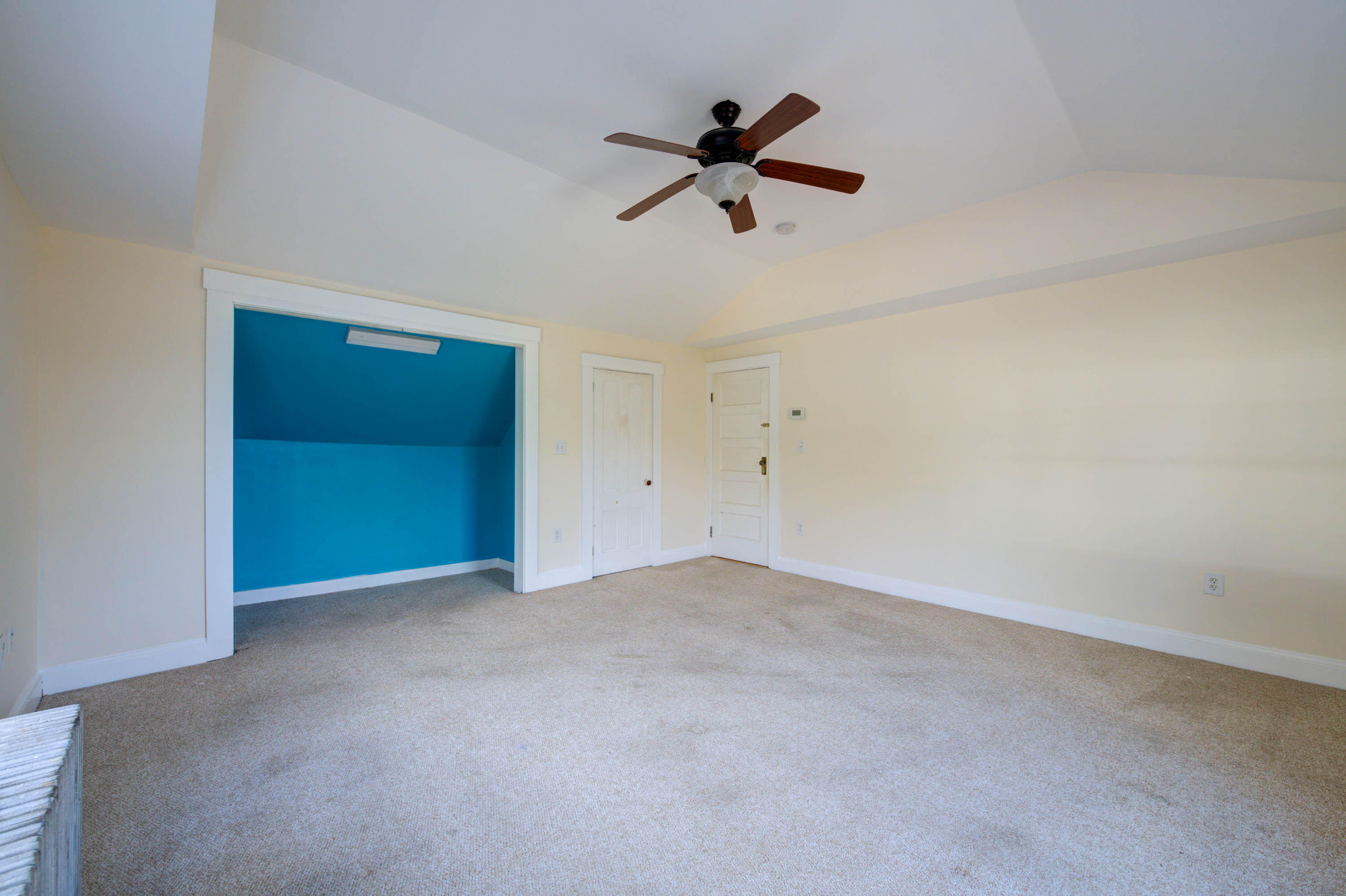 412 Ocean Avenue Portland, ME 04103 - Photo 23 of 36 Primary Bedroom