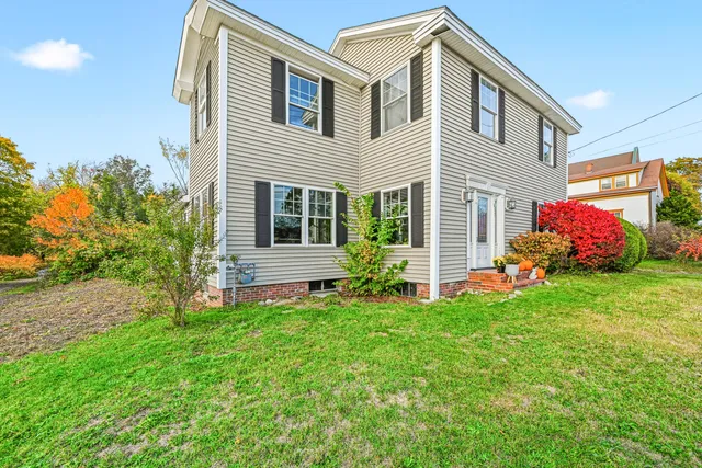 $625,000 | 412 Ocean Avenue, Portland, ME 04103