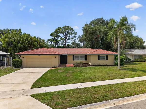 $2,600 | 2508 Cardwell Way, Sarasota, FL 34231