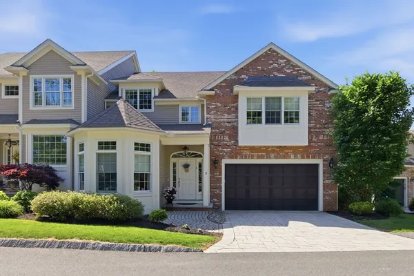 $1,349,000 | 527 Salem Street, Unit 3, Lynnfield, MA 01940