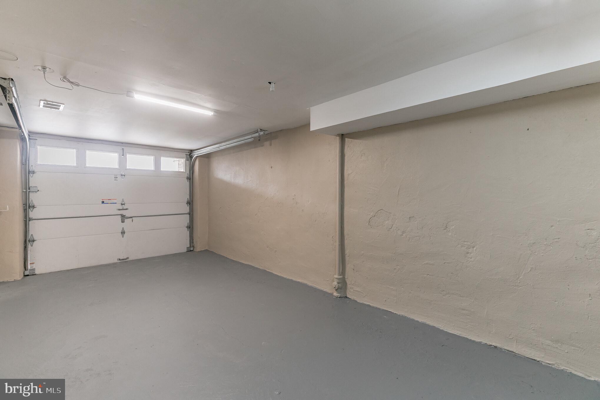 1821 Tomlinson Road Philadelphia, PA 19116 - Photo 32 of 35 Garage
