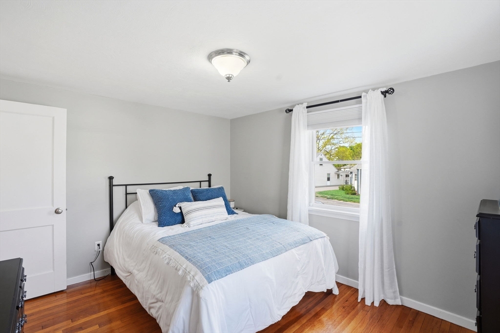 77 Weyham Road Weymouth, MA 02191 - Photo 11 of 28