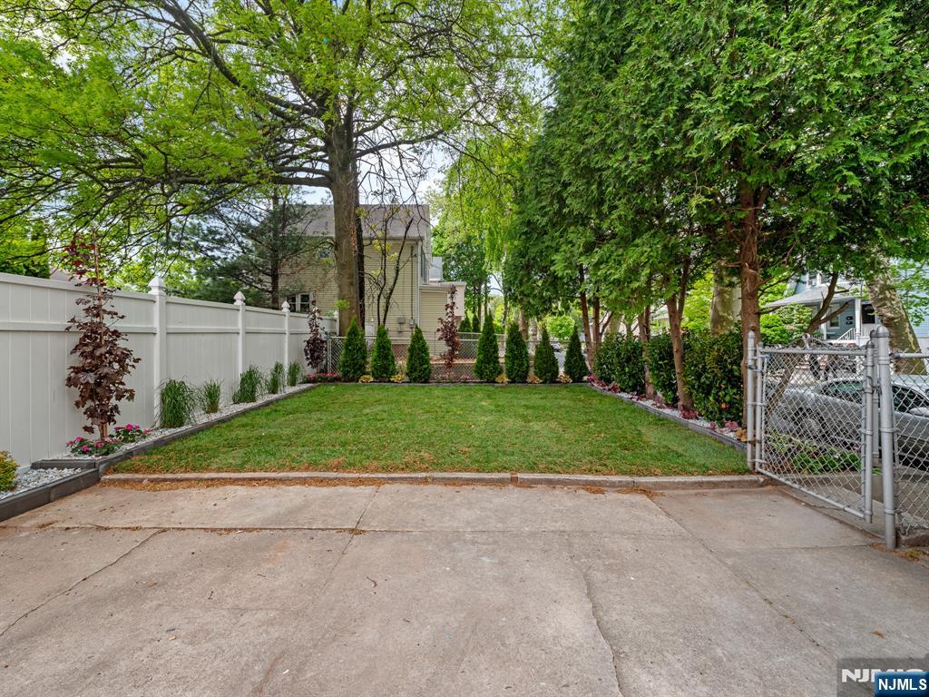 9 Morse Avenue Rutherford, NJ 07070 - Photo 26 of 29