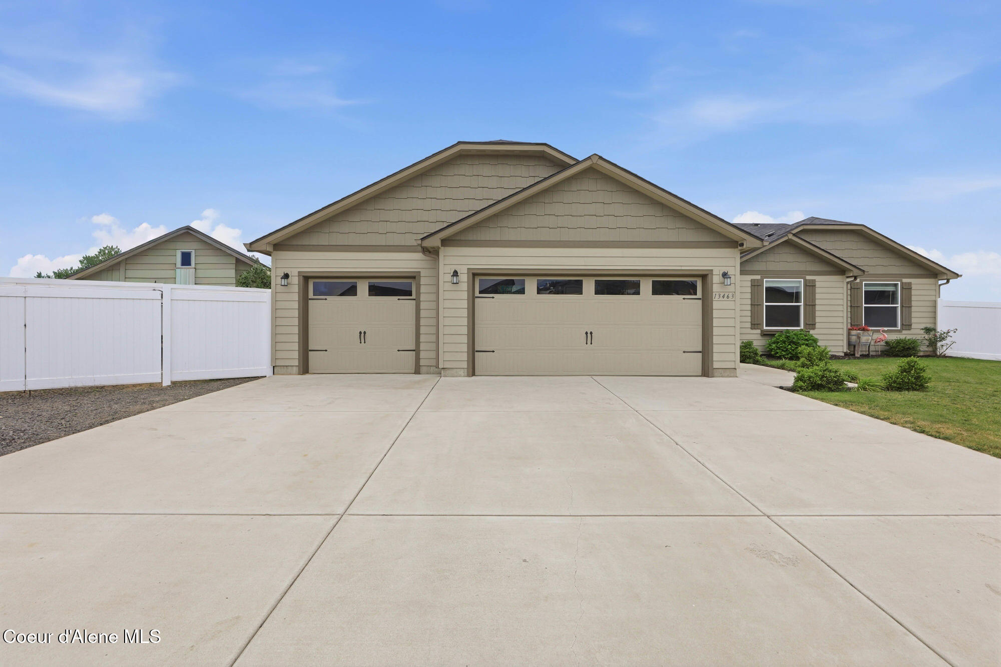 13463 North Axle Court Rathdrum, ID 83858 - Photo 45 of 59 Front