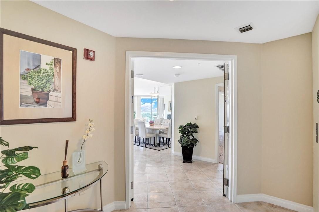 100 South Birch Road, Unit 1006 Fort Lauderdale, FL 33316 - Photo 4 of 51 Photo 4