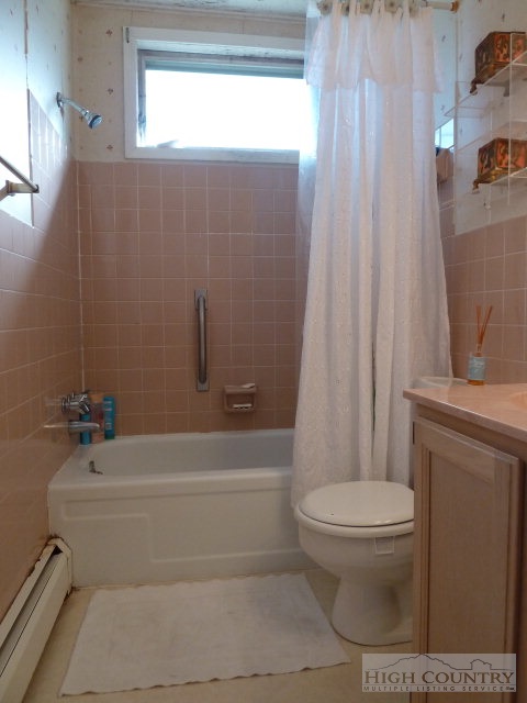 135 Chandy Street Boone, NC 28607 - Photo 6 of 17 Gallery Image 6