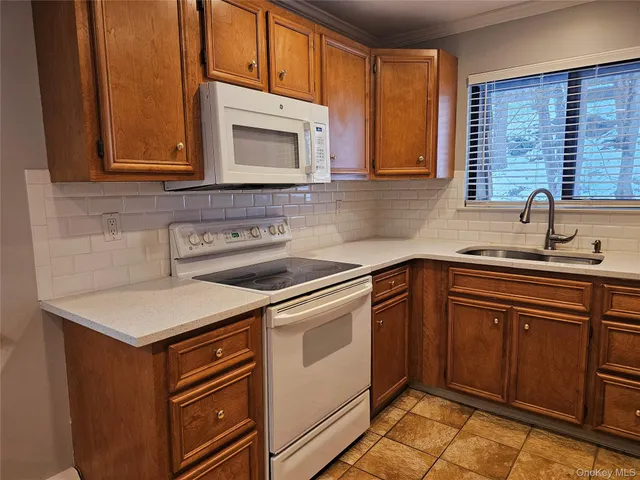 $3,150 | 03-3 Briarcliff Drive South, Unit 36, Ossining, NY 10562