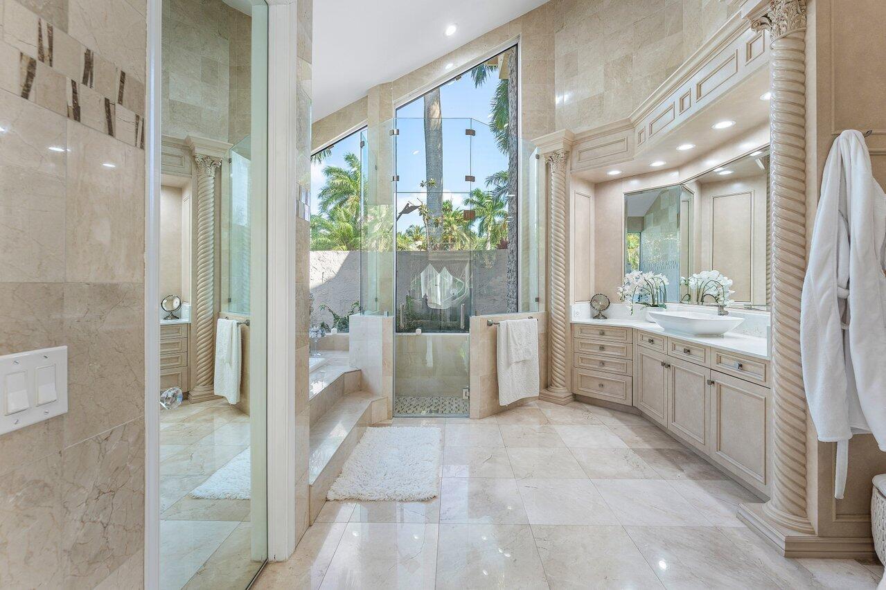 17906 Aberdeen Way Boca Raton, FL 33496 - Photo 18 of 106 Primary Bathroom