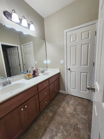 $509,999 | 2500 Cottage Pointe Drive, Riverbank, CA 95367