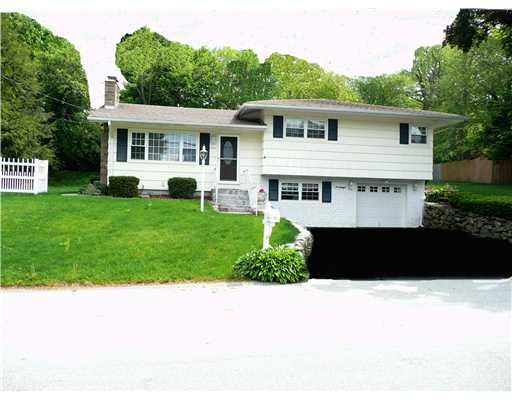 28 Roosevelt Road Cumberland, RI 02864 - Photo 1 of 12 Exterior Front.