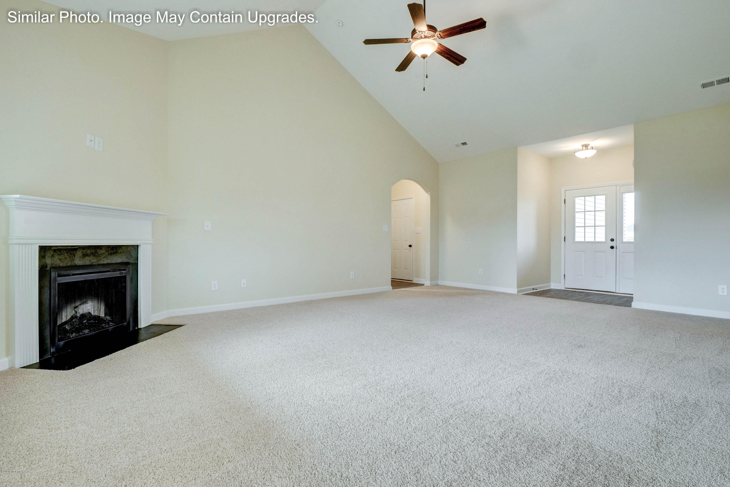 117 Barnhouse Road Jacksonville, NC 28546 - Photo 5 of 28 Living Room