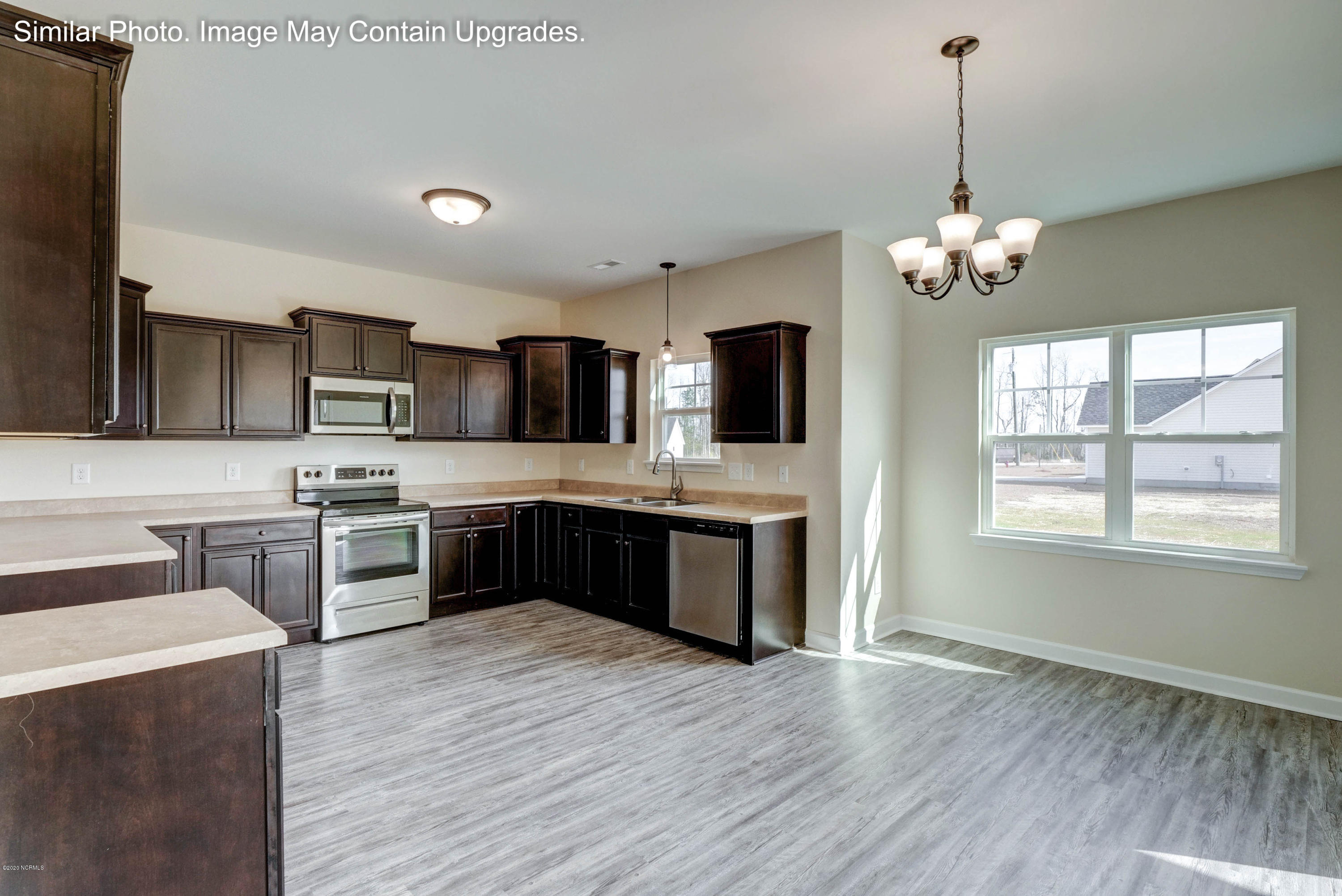 117 Barnhouse Road Jacksonville, NC 28546 - Photo 7 of 28 Kitchen