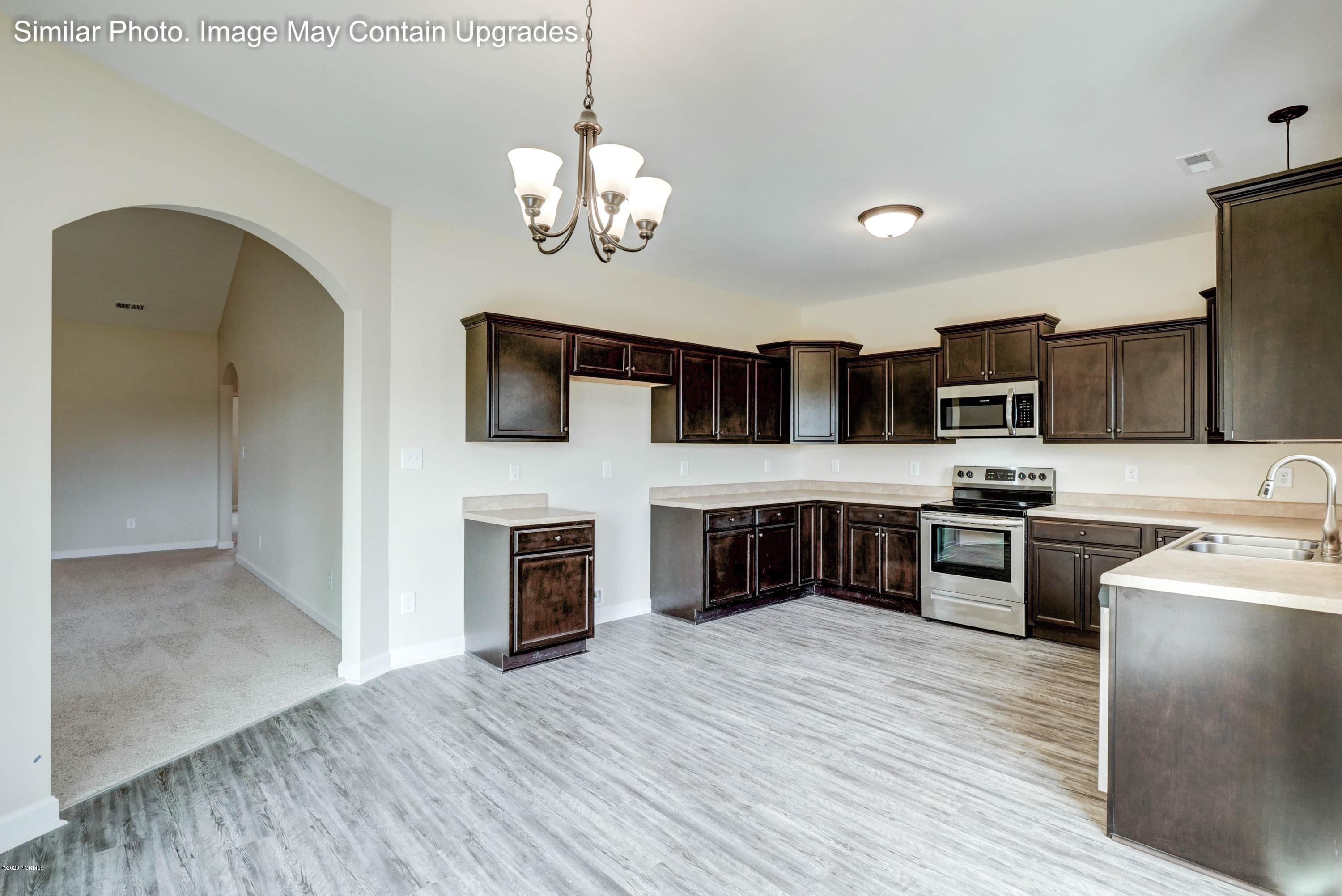 117 Barnhouse Road Jacksonville, NC 28546 - Photo 9 of 28 Kitchen