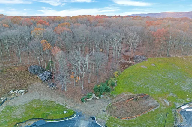 $1,600,000 | 4 Distribution Drive, Bloomingburg, NY 12721
