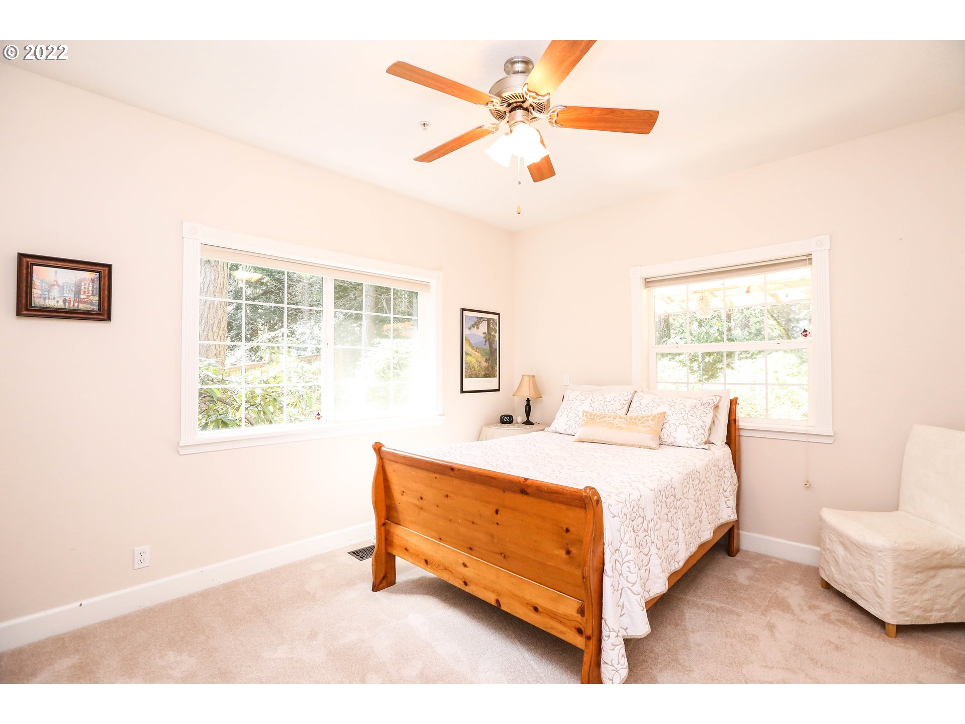 4516 Fox Hollow Road Eugene, OR 97405 - Photo 12 of 32 Gallery Image 12