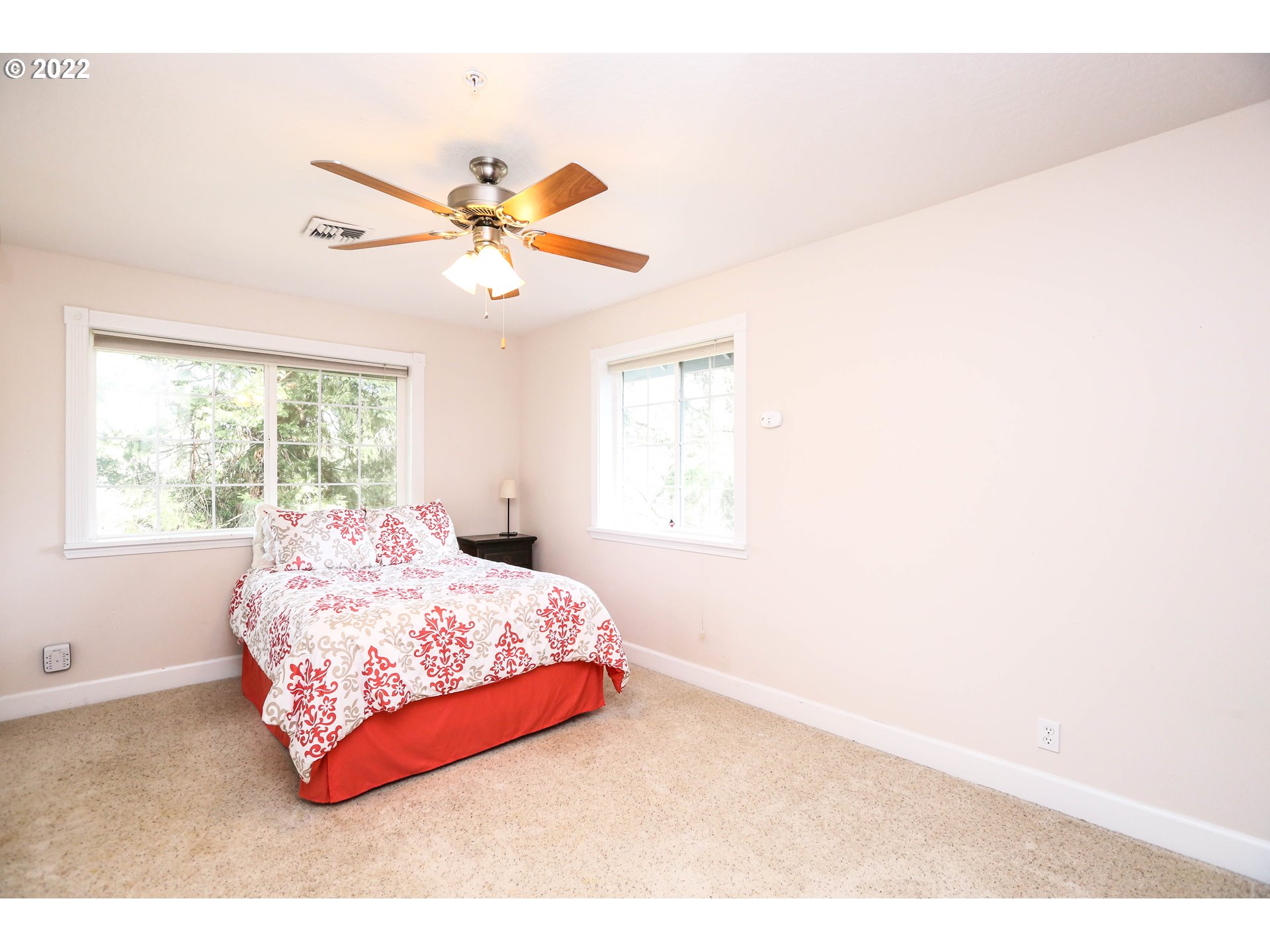 4516 Fox Hollow Road Eugene, OR 97405 - Photo 20 of 32 Gallery Image 20