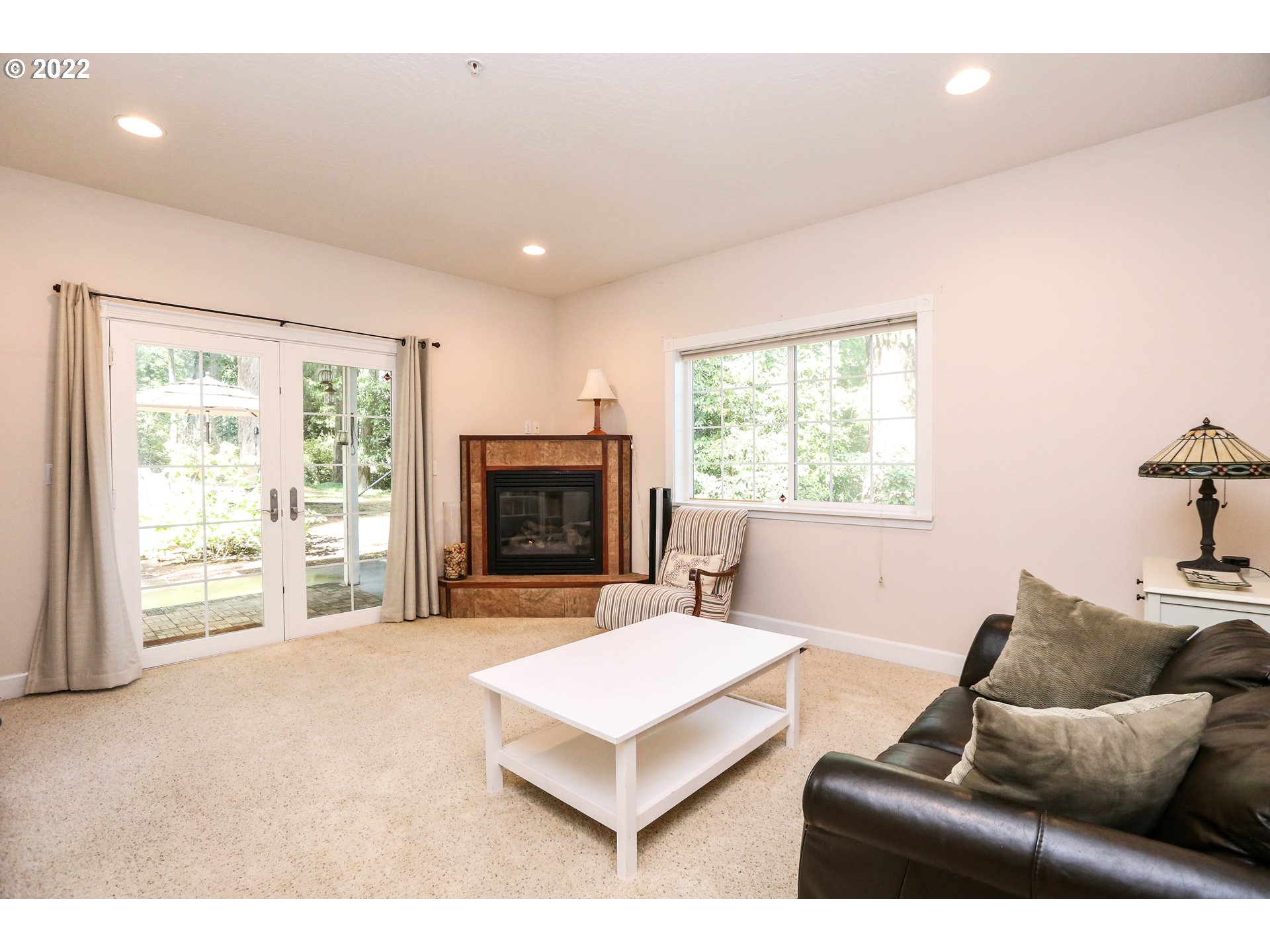 4516 Fox Hollow Road Eugene, OR 97405 - Photo 22 of 32 Gallery Image 22