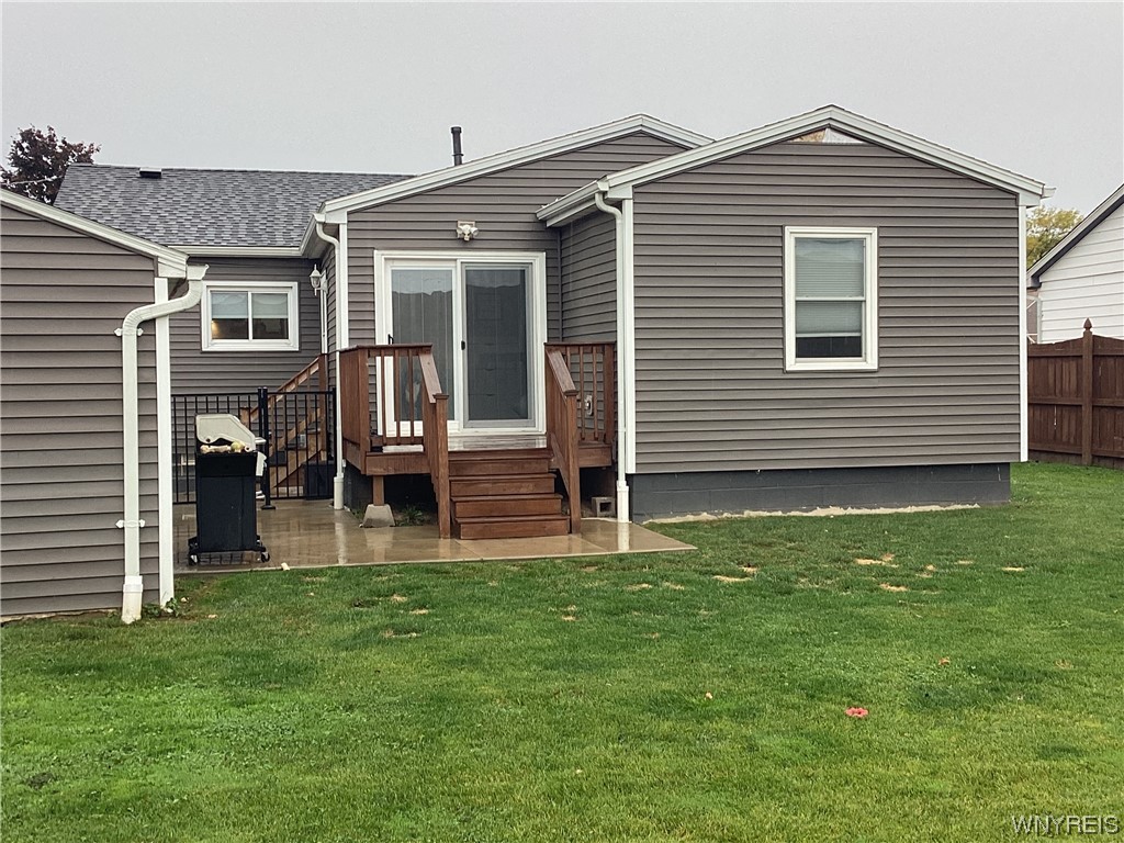 127 Hackett Drive Tonawanda City, NY 14150 - Photo 17 of 17 Back