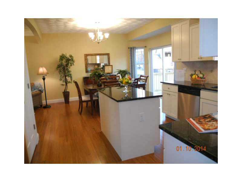 145 Julian Road Warwick, RI 02889 - Photo 4 of 15 Kitchen.