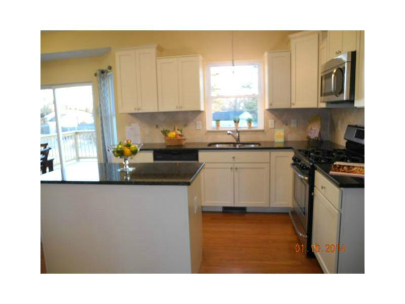 145 Julian Road Warwick, RI 02889 - Photo 5 of 15 Kitchen.