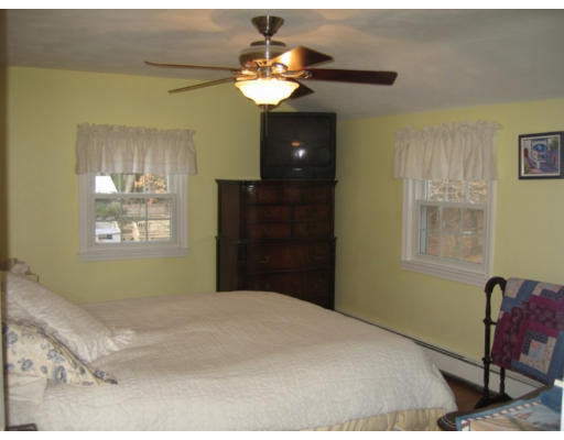 440 Foster Road Tewksbury, MA 01876 - Photo 8 of 17 Gallery Image 8