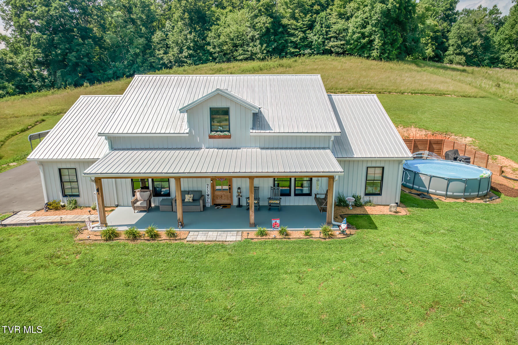 250 Adams Road Blountville, TN 37617 - Photo 3 of 77 250 Adams Rd-2