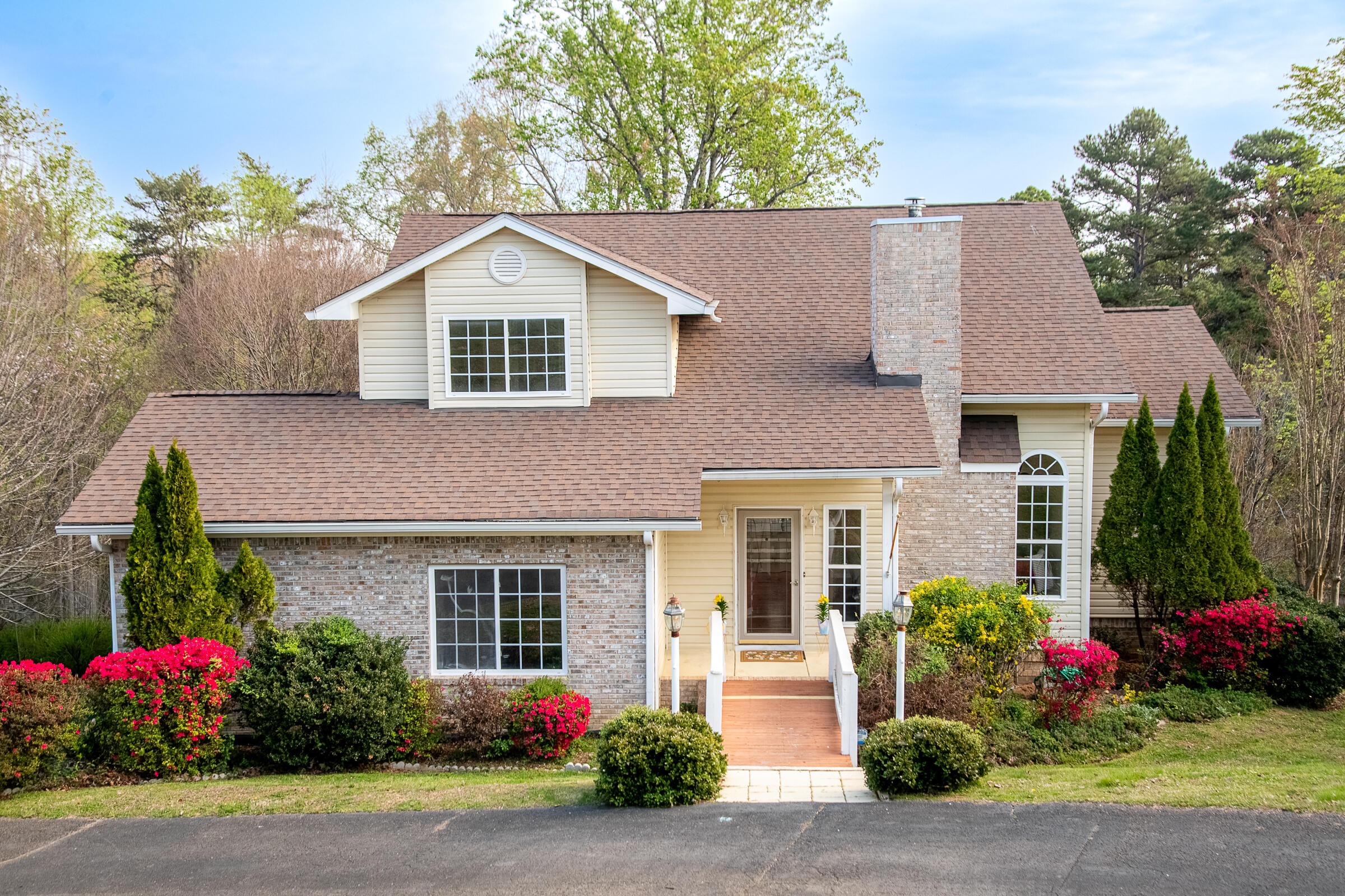 2925 Gold Point Circle South Hixson, TN 37343 - Photo 1 of 39 SGoldPoint-2