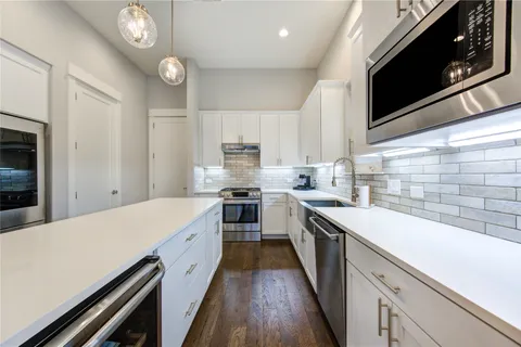 $735,000 | 419 Malone Street, Houston, TX 77007