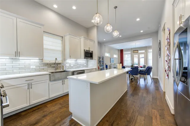 $735,000 | 419 Malone Street, Houston, TX 77007
