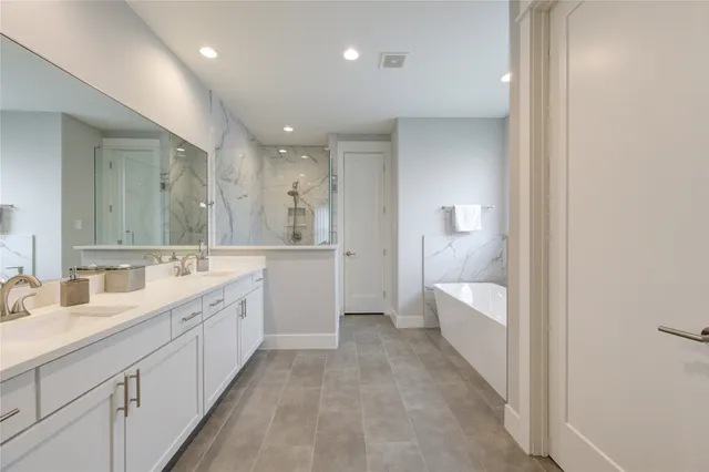 $735,000 | 419 Malone Street, Houston, TX 77007