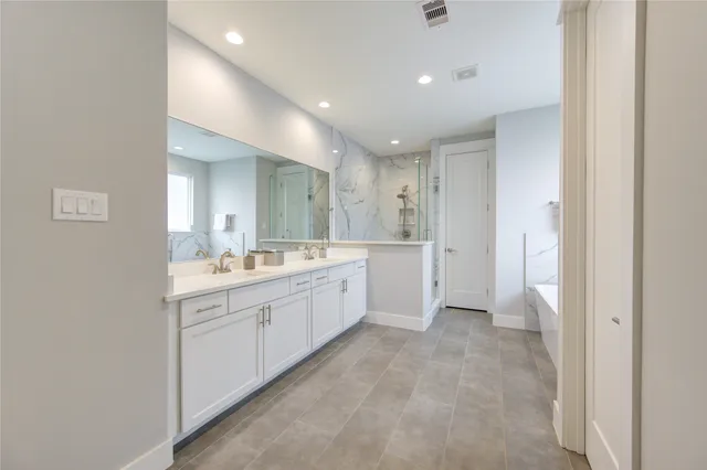 $735,000 | 419 Malone Street, Houston, TX 77007